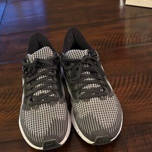 Nike Zoom Black and Gray Sneakers Pegasus